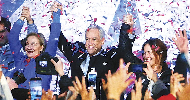 Sebastián Piñera y Beatriz Sánchez ganan las elecciones primarias en Chile Sebastián Piñera y Beatriz Sánchez ganan las elecciones primarias en Chile