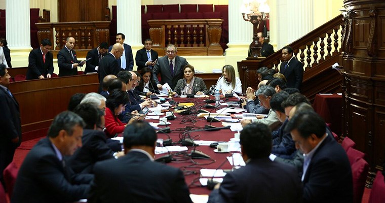 Subcomisión aprueba informe para elegir al Contralor General de la República Subcomisión aprueba informe para elegir al Contralor General de la República