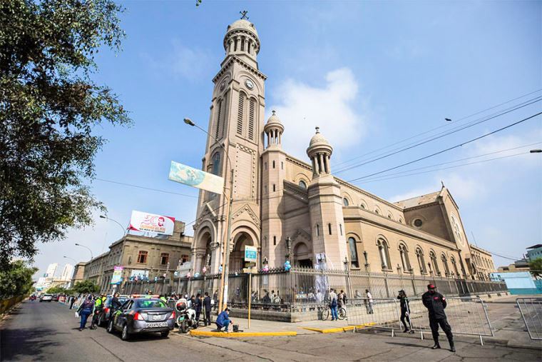 La Basílica de María Auxiliadora cumple mañana cien años La Basílica de María Auxiliadora cumple mañana cien años
