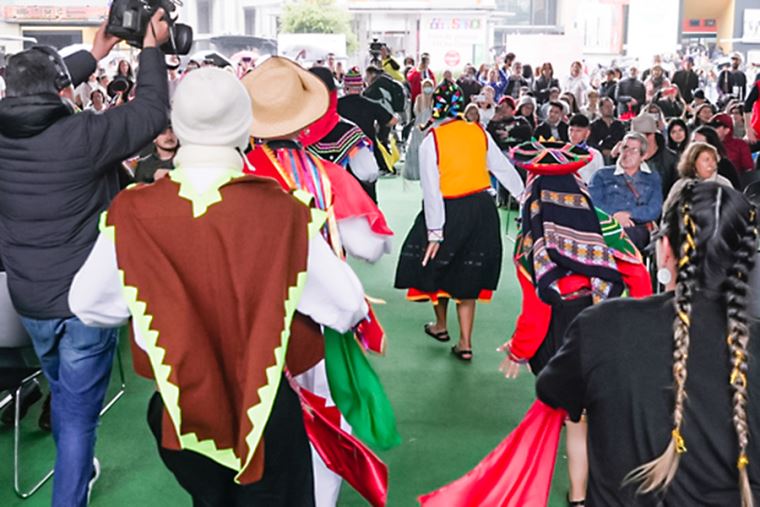 Propuesta cultural del Perú destaca en la Feria del Libro de Bogotá